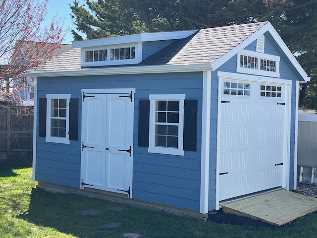 12x16 Classic Cottage Garage with LP Lap